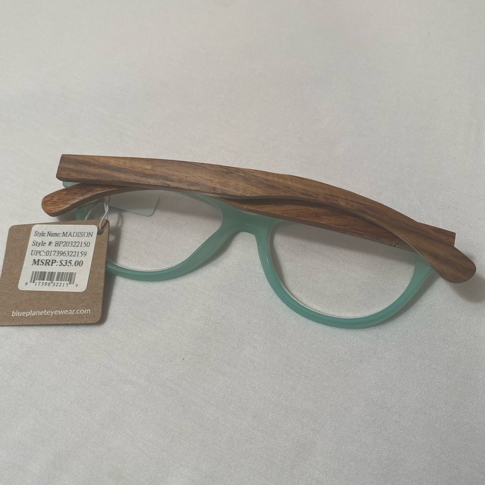 Blue planet reading glasses.1.50,light weight carbon plastic material.